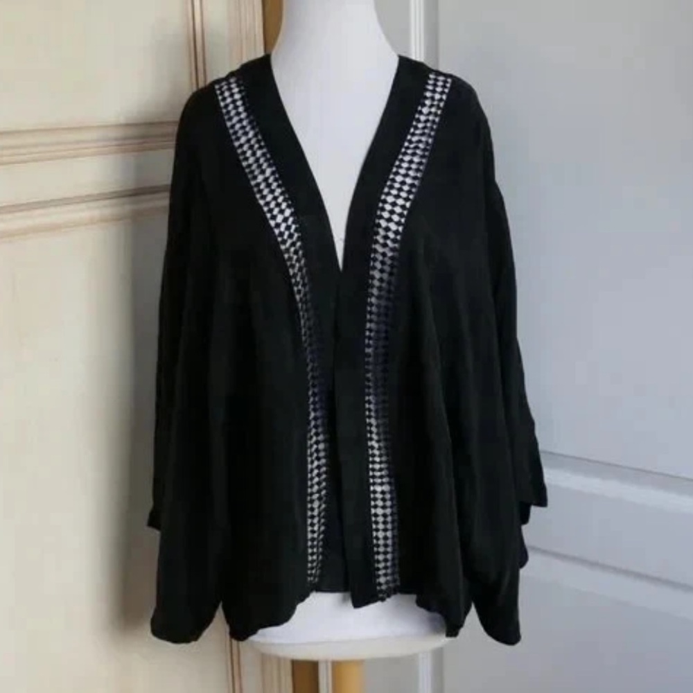EUC FREE PEOPLE BLACK KIMONO COVERUP embroidered